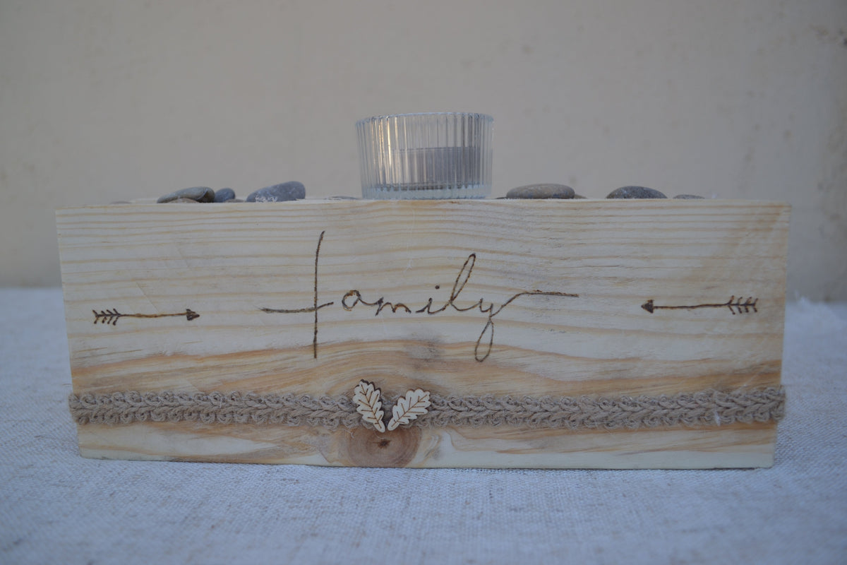 Regala encanto con nuestra pieza Family de madera artesanal Kimori