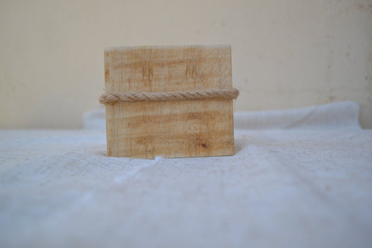 Vela Cuadrada de Madera con Vela Natural de Soja Aromática | Kimori Arts