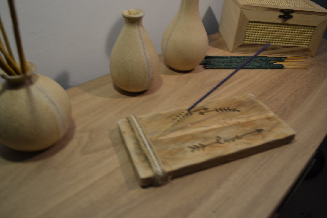 # Porta Incienso de Madera Artesanal | Decoración Natural | Kimori Arts