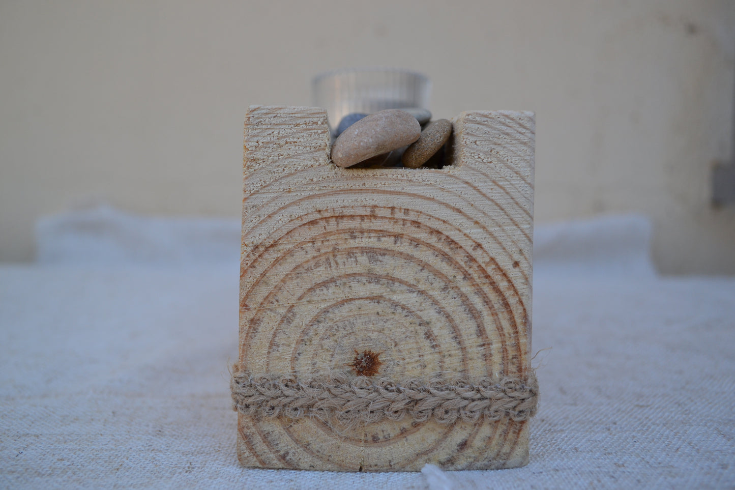 Centros de mesa Portavelas de Madera y Piedras Naturales