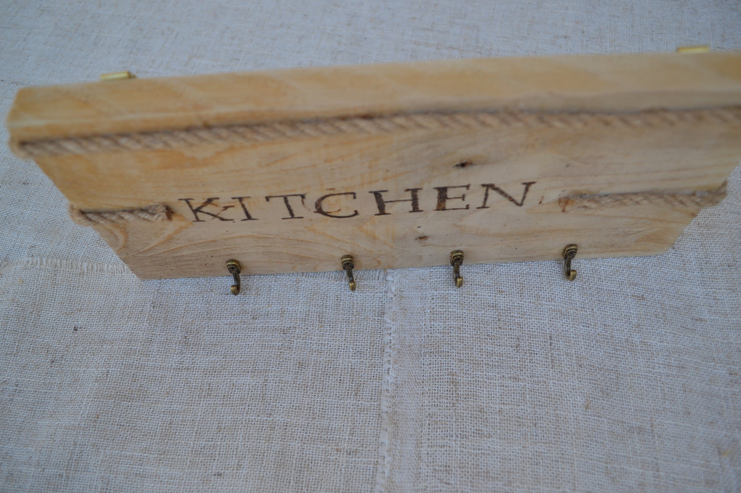 Colgador de Cocina Artesanal de Madera "KITCHEN"