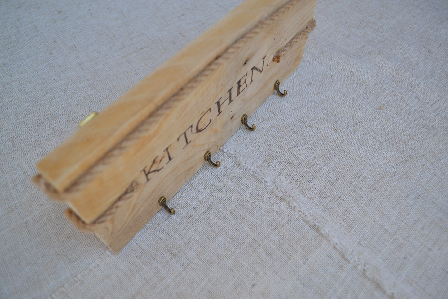 Colgador de Cocina Artesanal de Madera "KITCHEN"