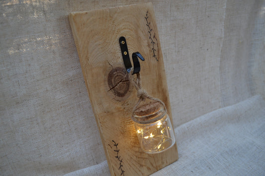 Colgador de Pared Artesanal con Cuenco de Cristal Iluminado