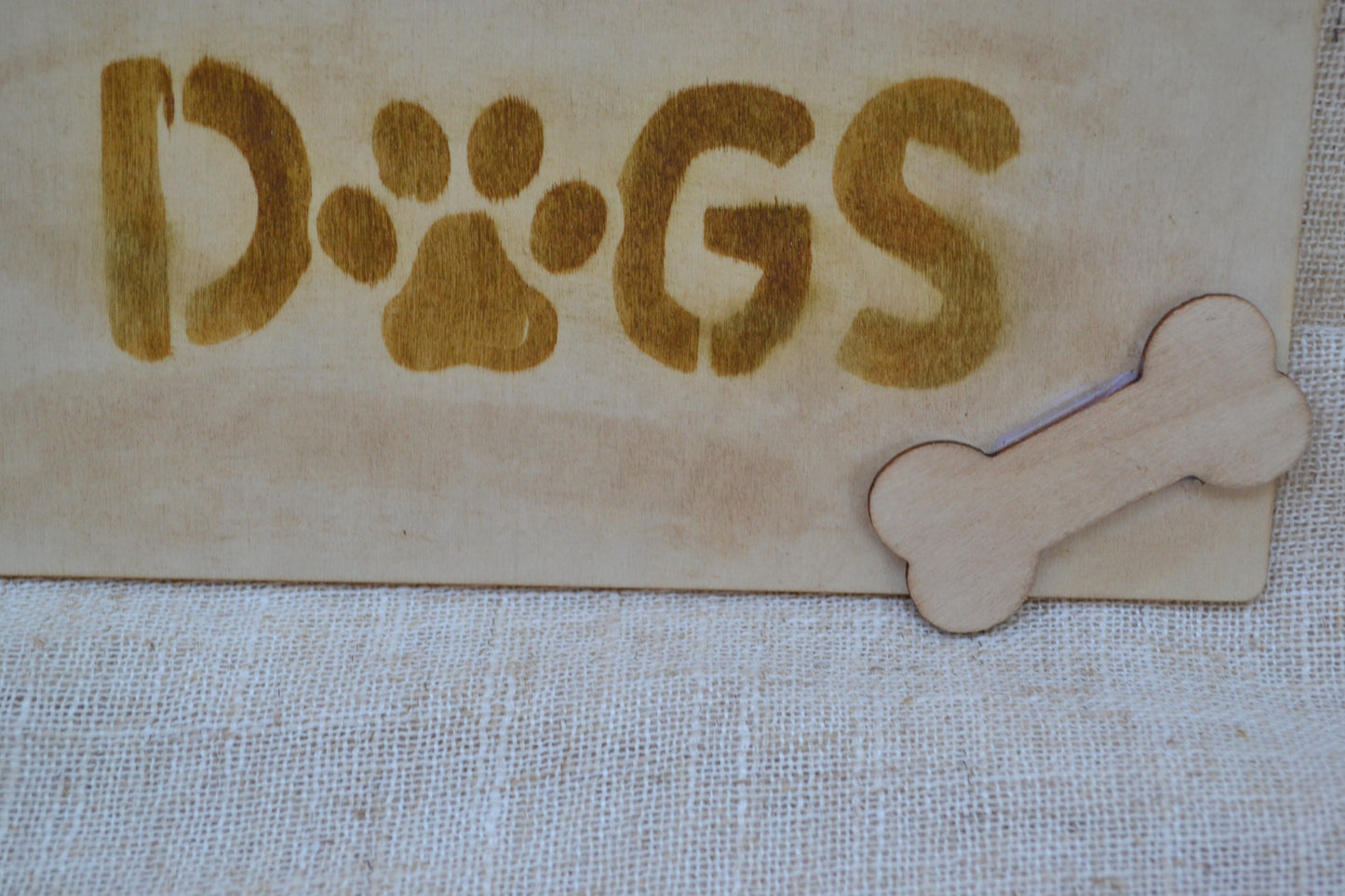 Placa Decorativa de Madera "DOGS"